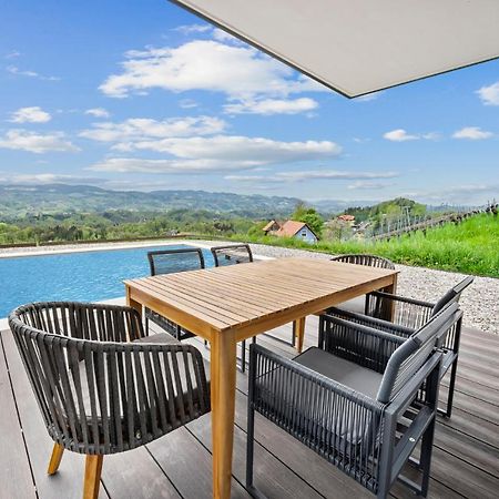 Luxus Chalet Max Glanz an der Weinstrasse Bagian luar foto