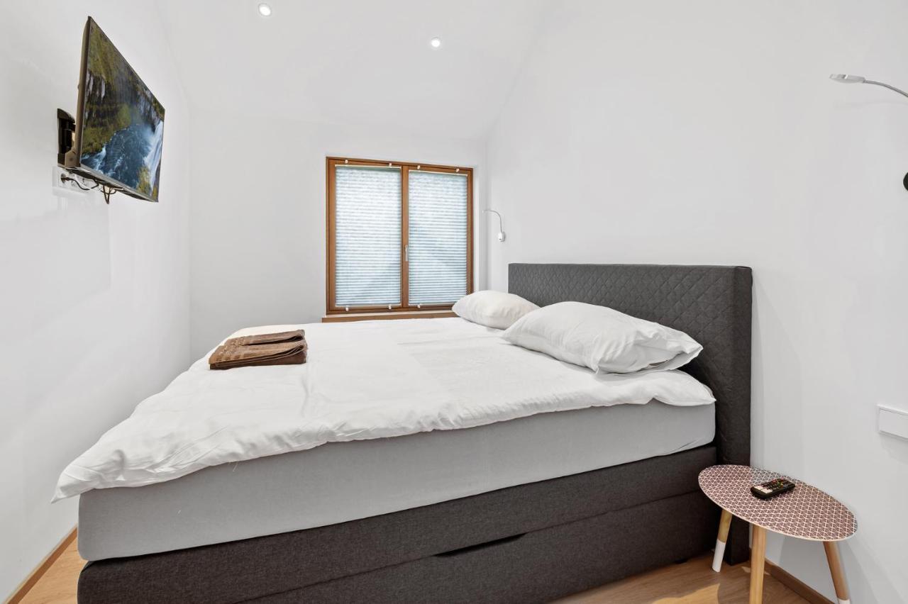 Luxus Chalet Max Glanz an der Weinstrasse Bagian luar foto